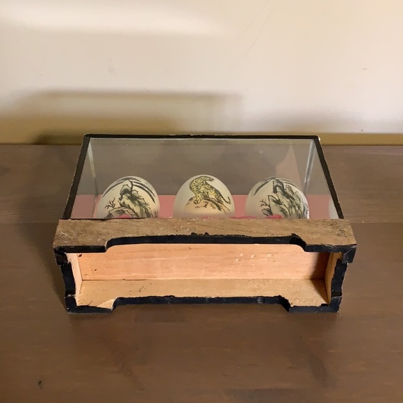 Vintage Hand Painted Japanese Eggs in Sealed Box - Picture 6 of 14